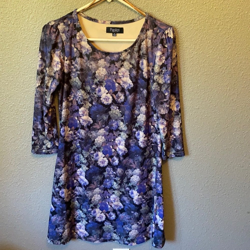 Floral mini dress with quarter sleeves